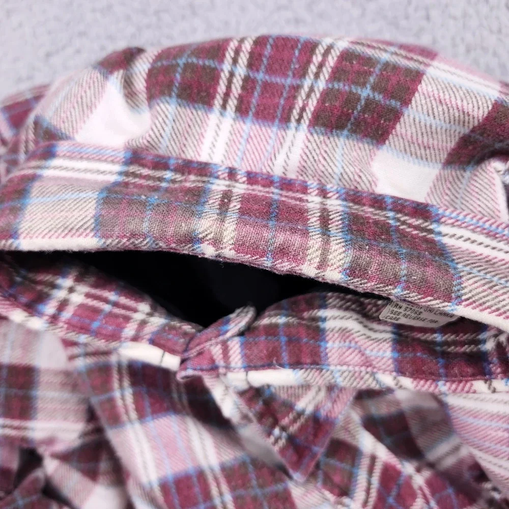 Wilderness Flannel Shirt Jacket Mens Medium Maroon Plaid Quilted Lined Outdoors